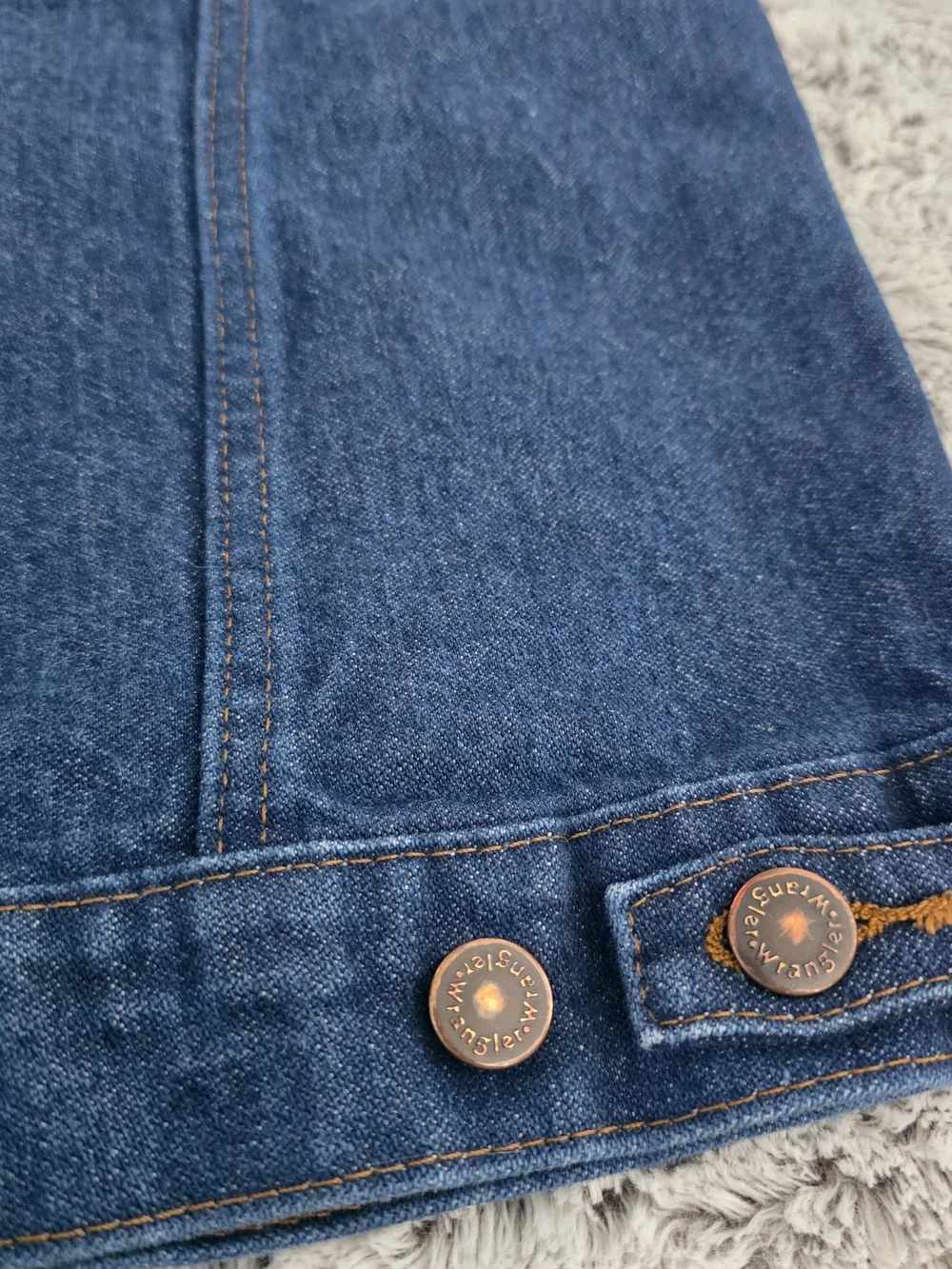 Wrangler Kid's Unisex Medium Wash Size Medium Adjustable Sides Denim Jacket